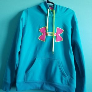 Underarmour sweater size M